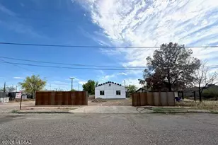 360 E Aircraft Rd, Tucson, AZ 85706 - Photo 2