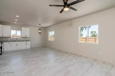 360 E Aircraft Road, Tucson, AZ 85706 - Photo 6