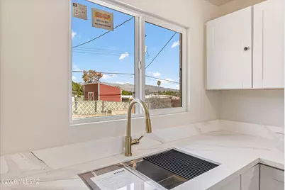 7617 E Morelos Place, Tucson, AZ 85710 - Photo 16