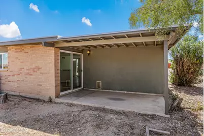 7617 E Morelos Place, Tucson, AZ 85710 - Photo 2