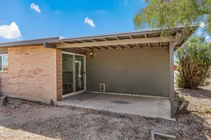 7617 E Morelos Pl, Tucson, AZ 85710 - Photo 2