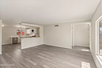 7617 E Morelos Place, Tucson, AZ 85710 - Photo 12