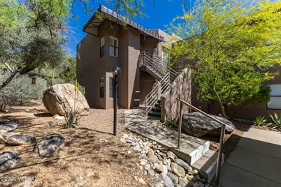 6655 N Canyon Crest Drive #11166, Tucson, AZ 85750 - Photo 2