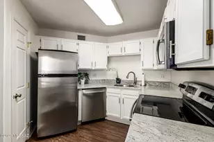 6655 N Canyon Crest Dr, Tucson, AZ 85750 - Photo 12