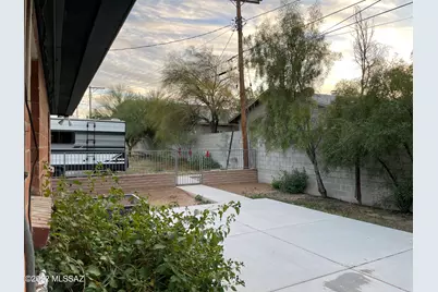 2309 N Avenida El Capitan, Tucson, AZ 85705 - Photo 46