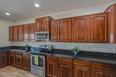 12354 W Highland Avenue, Avondale, AZ 85392 - Photo 4