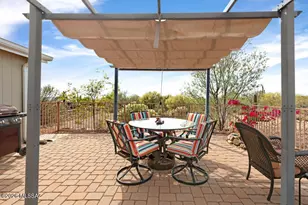 7736 W Copper Nugget Dr, Tucson, AZ 85735 - Photo 10