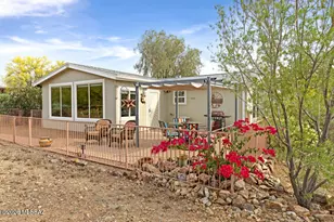 7736 W Copper Nugget Dr, Tucson, AZ 85735 - Photo 2