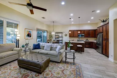 2397 E Skywalker Way, Green Valley, AZ 85614 - Photo 14