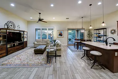 2397 E Skywalker Way, Green Valley, AZ 85614 - Photo 12