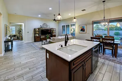 2397 E Skywalker Way, Green Valley, AZ 85614 - Photo 10