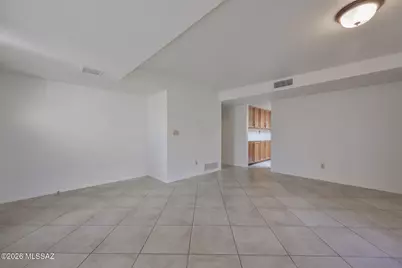 1811 N Camino De La Cienega, Tucson, AZ 85715 - Photo 6