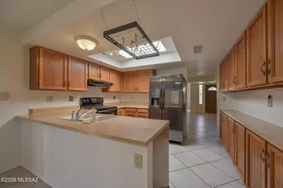 1811 N Camino De La Cienega, Tucson, AZ 85715 - Photo 12