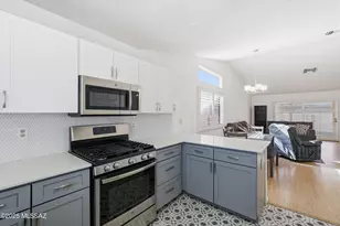 9907 N Woodstone Trail, Tucson, AZ 85742 - Photo 10