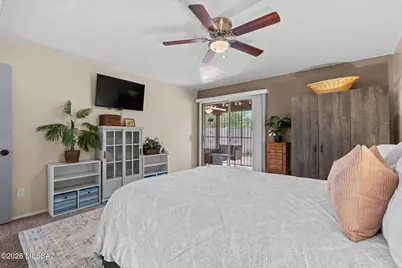 8916 E Palms Park Drive, Tucson, AZ 85715 - Photo 10
