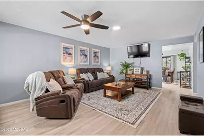 8916 E Palms Park Drive, Tucson, AZ 85715 - Photo 2