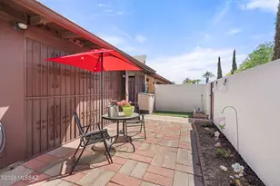 8916 E Palms Park Dr, Tucson, AZ 85715 - Photo 22
