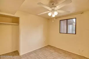 366 S La Canada Dr, Green Valley, AZ 85614 - Photo 32