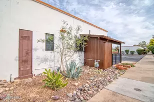 366 S La Canada Dr, Green Valley, AZ 85614 - Photo 26