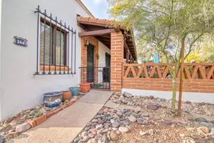 366 S La Canada Dr, Green Valley, AZ 85614 - Photo 6