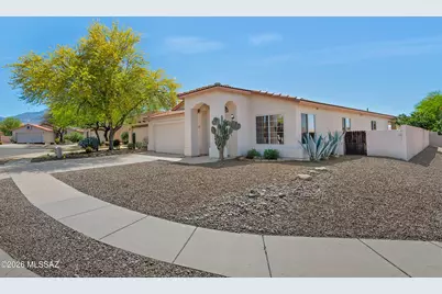 102 E Elixir Place, Oro Valley, AZ 85755 - Photo 2