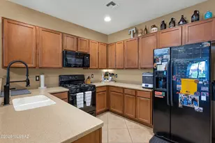 253 E Forrest Feezor St, Vail, AZ 85641 - Photo 6