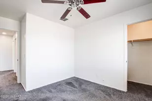 694 W Amber Sun Dr, Green Valley, AZ 85614 - Photo 36