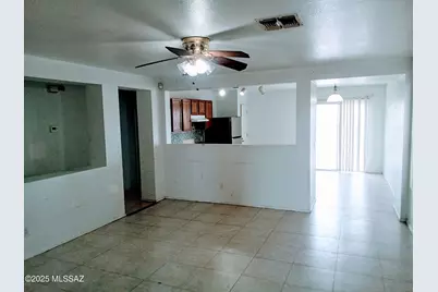 7363 S Bolingbroke Avenue, Tucson, AZ 85746 - Photo 8