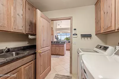 6262 W Trails End Road, Tucson, AZ 85745 - Photo 20