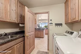 6262 W Trails End Rd, Tucson, AZ 85745 - Photo 20