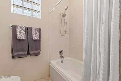 6262 W Trails End Road, Tucson, AZ 85745 - Photo 32