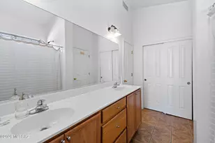 5732 W Cactus Garden Dr, Tucson, AZ 85742 - Photo 10