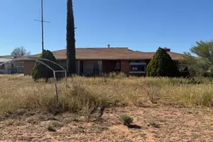 1947 Key Ln, Willcox, AZ 85643 - Photo 1