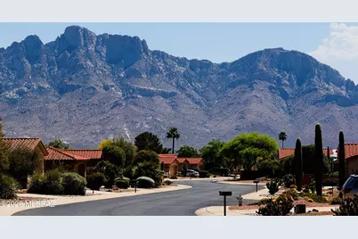 14175 N Buckingham Drive, Oro Valley, AZ 85755 - Photo 2