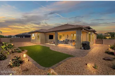 1803 N Bayshore Drive, Green Valley, AZ 85614 - Photo 14