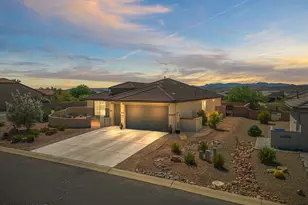 1803 N Bayshore Dr, Green Valley, AZ 85614 - Photo 2