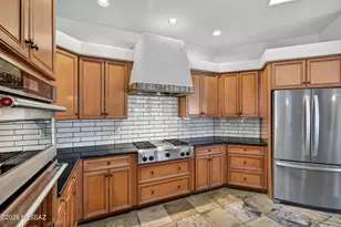 2553 N Redington Pl, Tucson, AZ 85749 - Photo 8