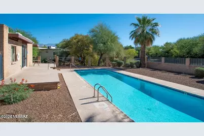 9155 E Broadway Boulevard #APT B, Tucson, AZ 85710 - Photo 2