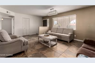 17 E Santa Belia, Green Valley, AZ 85614 - Photo 8