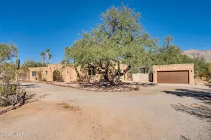 11421 E Holster Dr, Tucson, AZ 85749 - Photo 4
