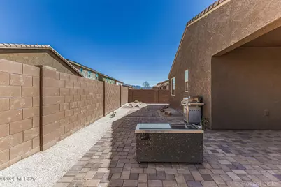 9749 E Miller Peak Trail, Tucson, AZ 85747 - Photo 36