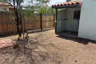 4138 E Desert Pl, Tucson, AZ 85712 - Photo 14