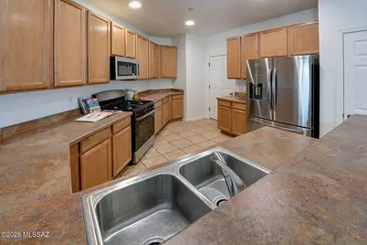 8445 N Avenida De La Bellota, Tucson, AZ 85742 - Photo 8