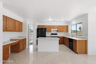 7141 W Deserama Dr, Tucson, AZ 85743 - Photo 30