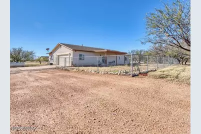 10193 E Windtalker Road, Hereford, AZ 85615 - Photo 4