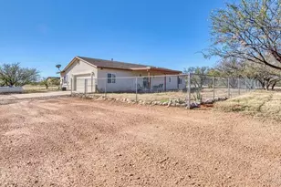 10193 E Windtalker Rd, Hereford, AZ 85615 - Photo 4