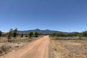 10193 E Windtalker Rd, Hereford, AZ 85615 - Photo 32