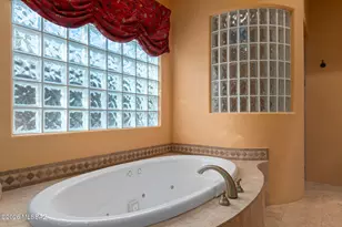 6438 N Desert Wind Cir, Tucson, AZ 85750 - Photo 28