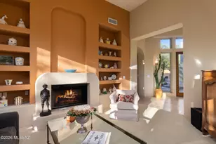 6438 N Desert Wind Cir, Tucson, AZ 85750 - Photo 10