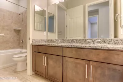 8461 N Gallant Fox Drive, Tucson, AZ 85704 - Photo 18
